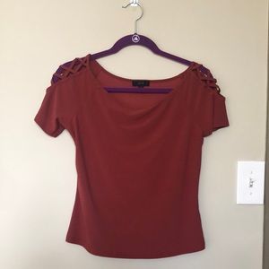 Maroon / Rust Cold Shoulder detail top
